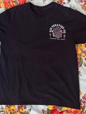 Bad Behavior Inc Men’s T-Shirt Short Sleeve Size Medium Black Graphic Print